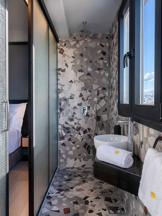 3 Bedrooms, Supreme, Penthouse, 3 Queen Beds, 2 Sofa، 3 Pines Design Living 5/7