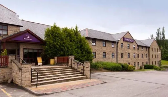 Room, Double Bed, Premier Inn Bradford North (Bingley) 1/1