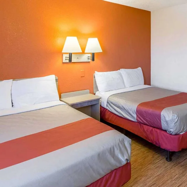 غرفة بسريرين كوين لذوي الإعاقة، Motel6 Council Bluffs, IA - Omaha East 3/10