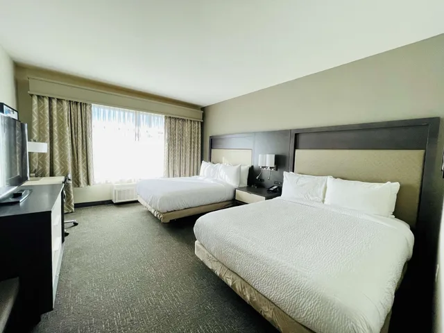 جناح بسريرين كوين مع أريكة بمطبخ لذوي الإعاقة، Best Western Plus Executive Residency Jackson Northeast 3/8