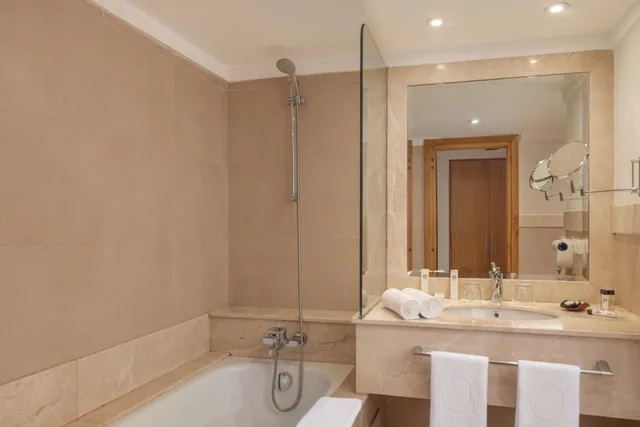غرفة قياسية بإطلالة على البحر، Odyssee Park Hotel 4/6