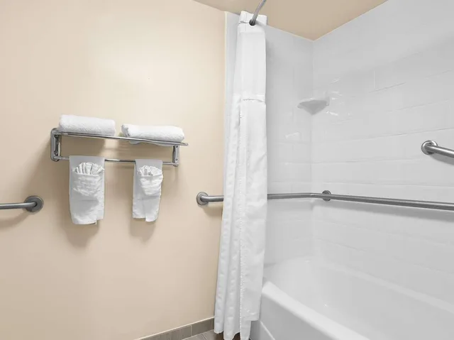 غرفة بسرير كوين لذوي الإعاقة، Best Western Potomac Mills 3/4