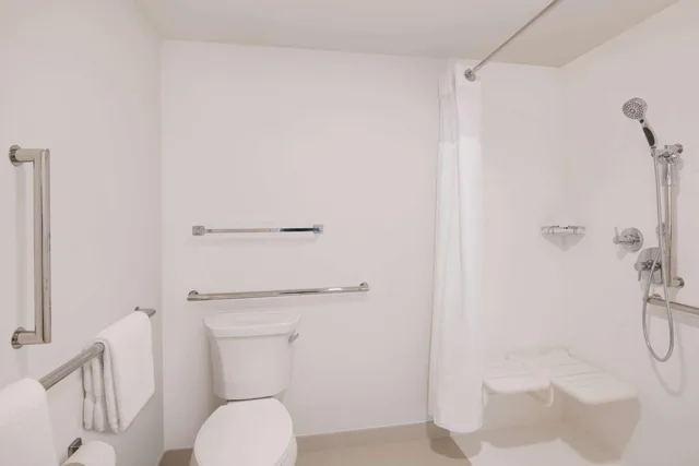 جناح بسرير كينج بغرفتي نوم لذوي الإعاقة، Sonesta ES Suites Atlanta Alpharetta North Point Mall 3/4