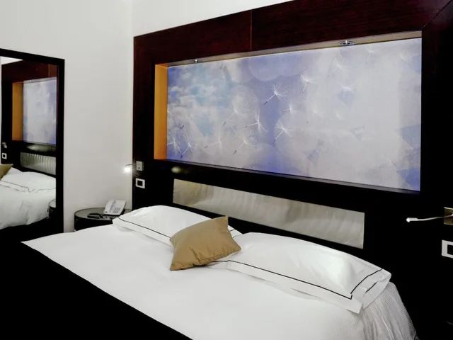 غرفة ثلاثية بسرير مزدوج وسرير فردي، Mercure Olbia Hotel e Spa 1/6