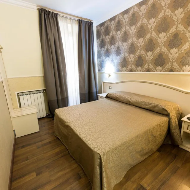Room, Double Bed, Separate Building, Anfiteatro Flavio 2/9