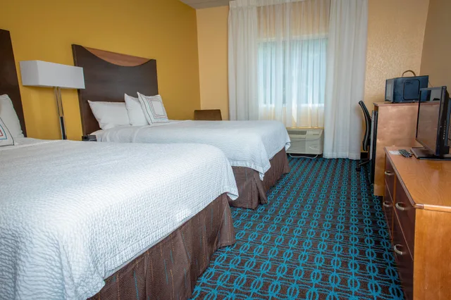 Room, 2 Queen Beds, Accessible, Fairfield Inn And Suites Knoxville East 6/8