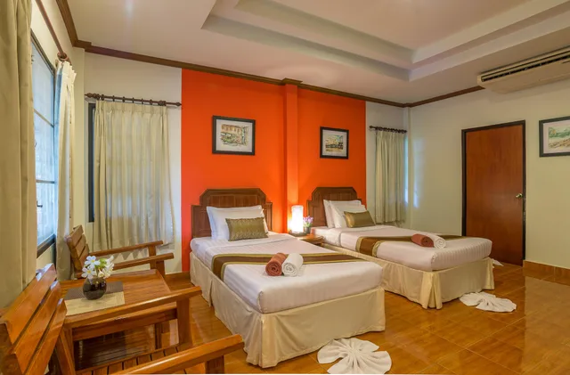 غرفة سوبيريور ثلاثية بسرير كينج مع أريكة، Lanta Manda Resort Krabi 2/2