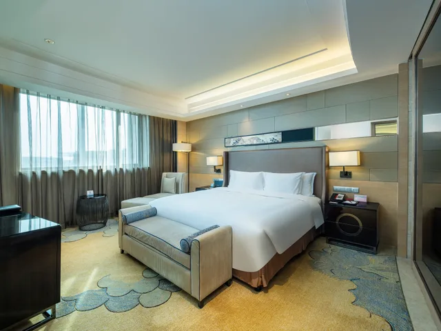 جناح بسرير كينج بغرفة نوم واحدة مع دخول صالة النادي، Crowne Plaza Xian 2/7