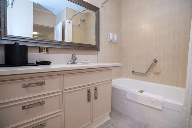 غرفة قياسية بسرير كينج بإطلالة على المرفأ، Best Western Dorchester Hotel 8/8