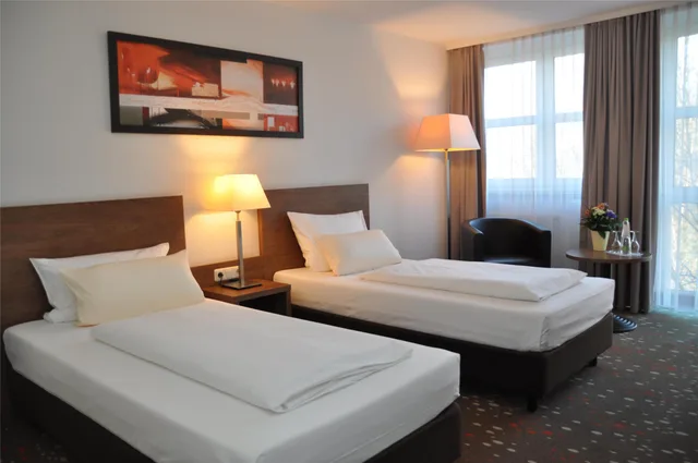 غرفة قياسية بسريرين منفصلين، Best Western Hotel Erlangen 5/10