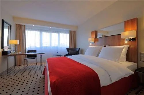 غرفة بسرير مزدوج أو سريرين منفصلين، Radisson Blu Conference Hotel, Dusseldorf 1/1