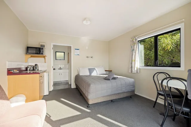 غرفة قياسية بسرير مزدوج، Kaikoura TOP 10 Holiday Park 4/7