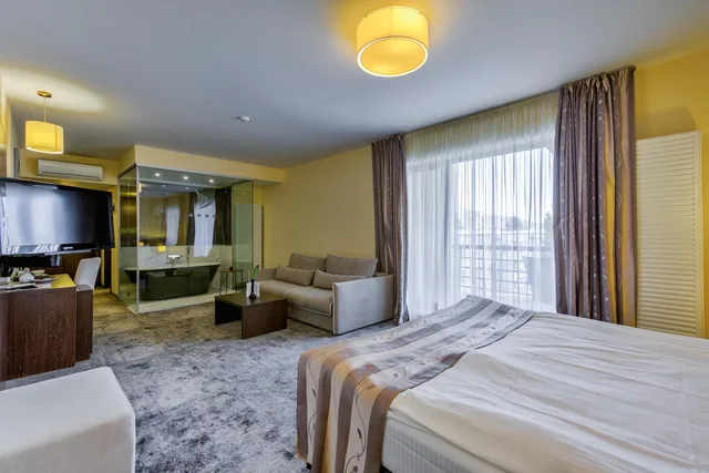جناح بريستيج، Golden Time Hotel 1/9