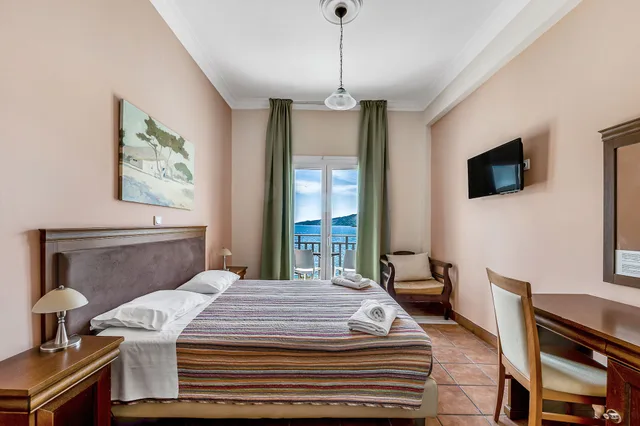 Double Room Sea View (Ra)، Golden View Beach 3/10