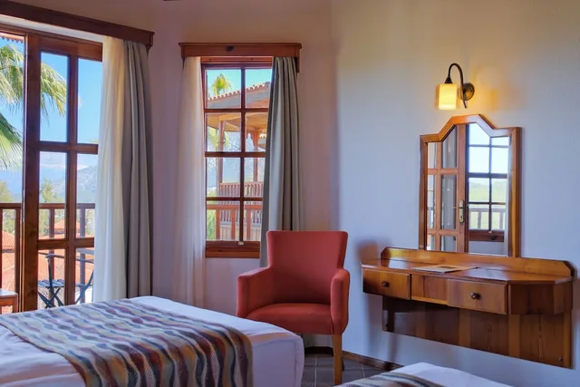 غرفة قياسية بسرير كوين، Montana Pine Resort Hotel and SPA 3/8