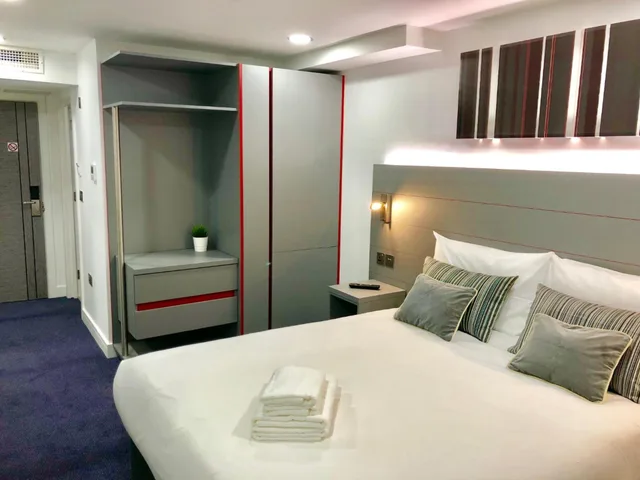 غرفة بسريرين منفصلين، Ilford Hotel Goodmayes 5/10