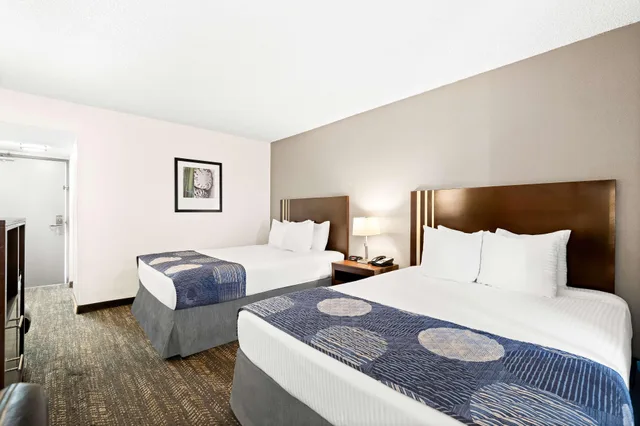 غرفة بسريرين كوين لذوي الإعاقة، Best Western Yacht Harbor Hotel 1/5