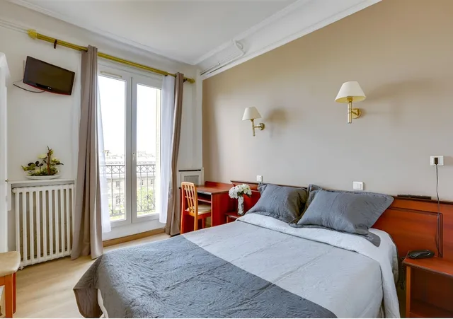 Plus, Double Bed، HOTEL DU SQUARE D ANVERS 1/2
