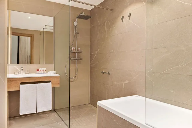 جناح تنفيذي بسرير كينج، Ramada by Wyndham Targu Jiu 4/7