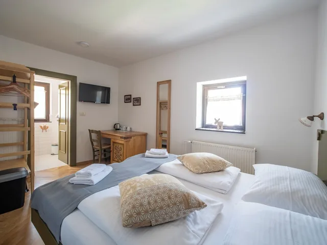 غرفة بسرير كوين، Apartment House Berghi Ii 1/6