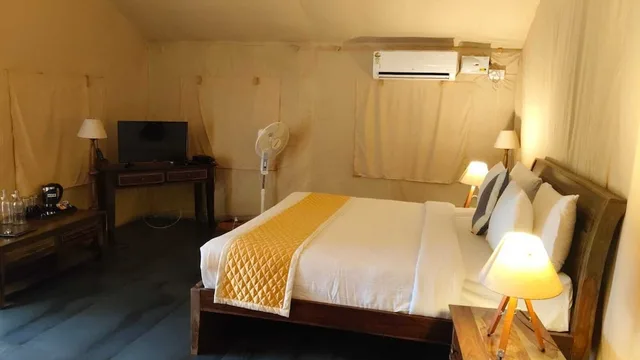 Swiss, Premium, Twin Beds، The Three Hills 2/2