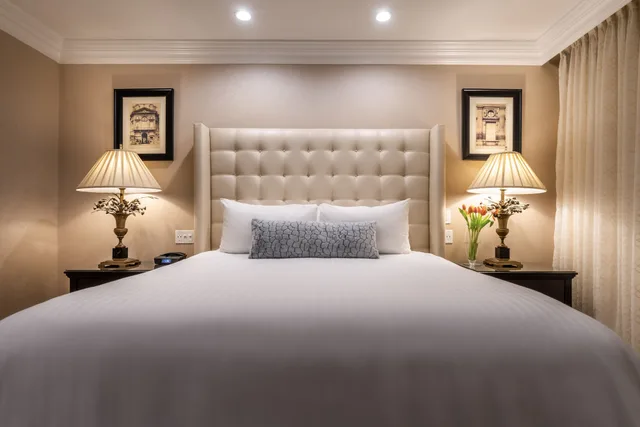 Plaza, Luxury, Suite, King Bed، Beverly Hills Plaza Hotel & Spa 2/5