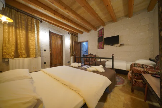 Cave, Double Bed، View Cave Hotel 4/10