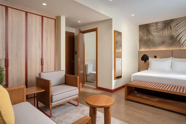 Junior Suite, King Bed, City View, Protea Hotel Luanda 1/4