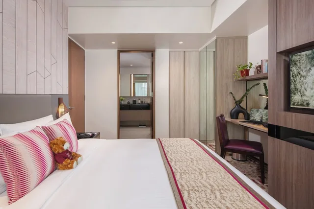 3 Bedrooms, Deluxe, Twin Beds, 2 King Beds, Somerset Central Salcedo Makati 2/8