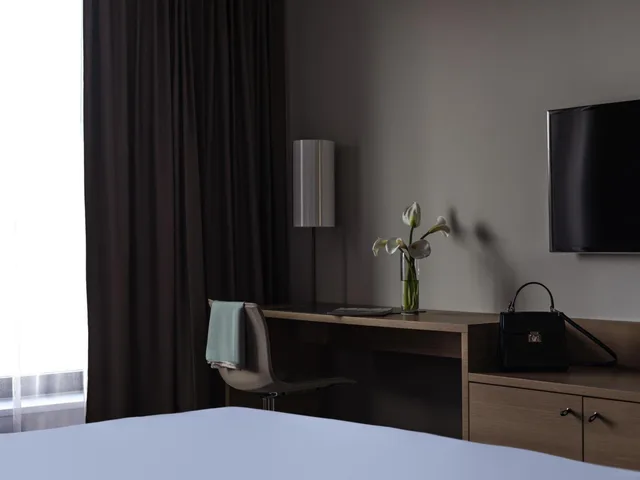 شقة بسرير كينج وسرير كوين بشرفة بغرفة نوم واحدة، Pullman Doha West Bay 2/2