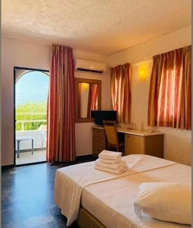 غرفة قياسية بإطلالة على الحديقة، Karteros Hotel 1/6