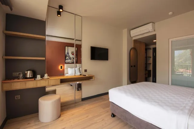 غرفة سوبيريور بسرير مزدوج أو سريرين منفصلين بإطلالة على البحر، Morina Deluxe Hotel 2/3
