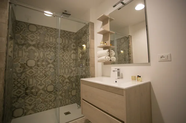 Luxury, Suite, Queen Bed, Lagoon View, Sofa، Mosella Suite 6/6