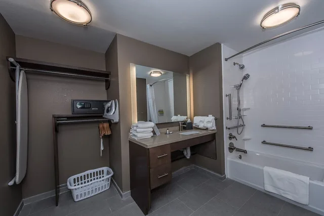 جناح بسرير كينج بغرفة نوم واحدة بمطبخ لذوي الإعاقة، STAYBRIDGE SUITES CHARLESTON - MOUNT PLEASANT 5/6