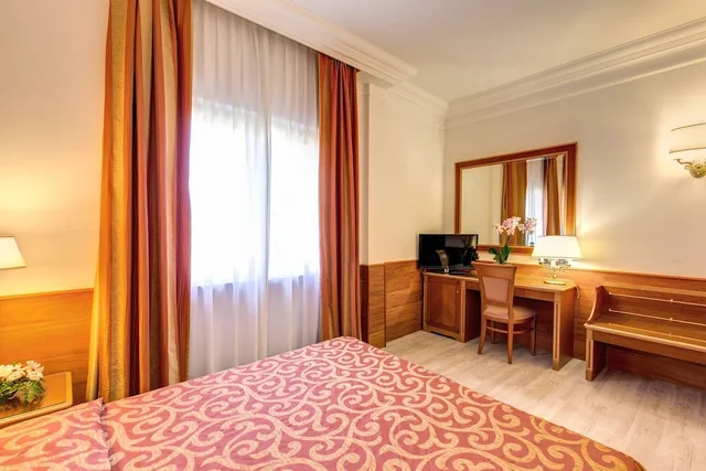 غرفة قياسية بسرير مزدوج، Pinewood Hotel Rome 3/8