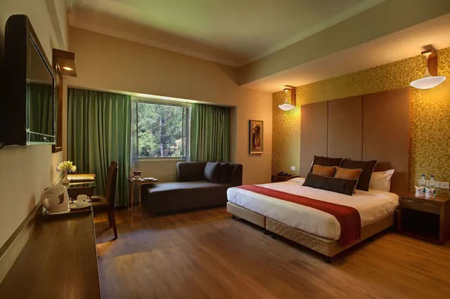 غرفة ديلوكس بسرير مزدوج، Sinclairs Retreat Ooty 2/6