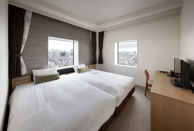 غرفة بسريرين مزدوجين بإطلالة على المدينة للمدخنين، HOTEL Crown Hills Ueno Premier (ex Life Tree Ueno) 1/3