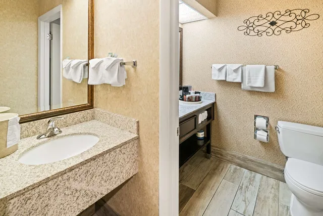 جناح عائلي بسرير كينج وسريرين كوين، Best Western Coral Hills 4/4
