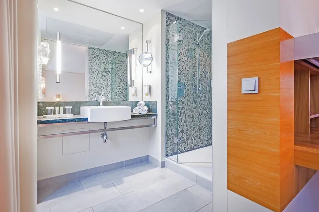 غرفة بسرير كوين في طابق مرتفع، Lindner Hotel Berlin Ku'damm, part of JdV by Hyatt 4/5