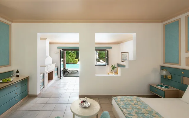 Junior Suite, Sea Front, Shared Pool، Mitsis Royal Mare 1/1
