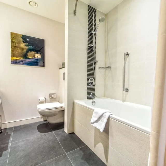 غرفة ركنية بسرير فردي، Hilton Garden Inn Krakow Airport 1/3