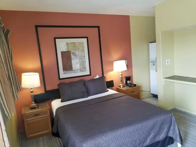 غرفة قياسية بسرير كوين، Western Motel 1/10