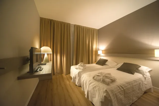 غرفة سوبيريور بسرير مزدوج أو سريرين منفصلين، De La Ville 8/10