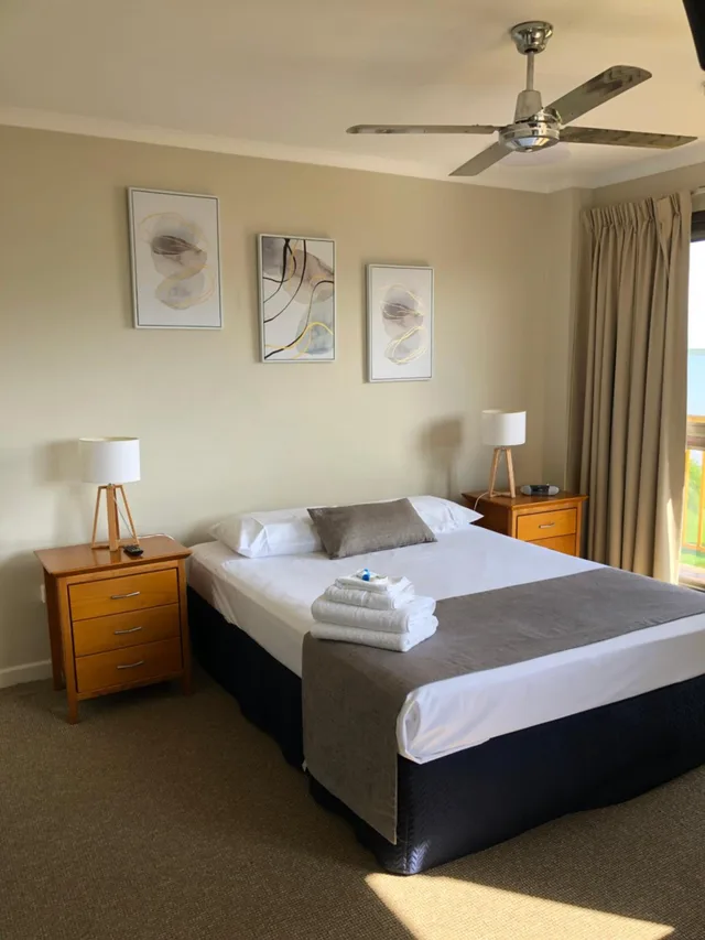 شقة ديلوكس بإطلالة على البحر بغرفتي نوم، Coral Towers Holiday Suites 1/10
