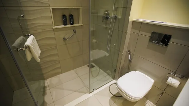 غرفة بسرير كوين بإطلالة على الحديقة، Sarova Whitesands Beach Resort and Spa 4/6