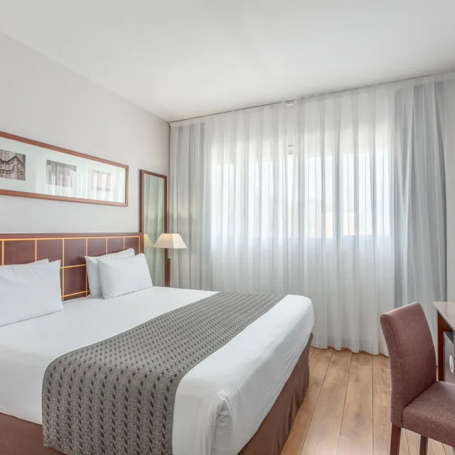Room, Double or Twin Bed, Eurostars Toledo 6/10