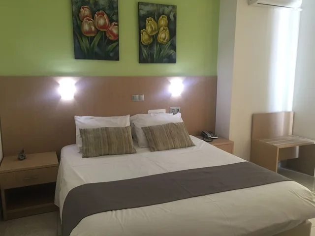 غرفة مفردة، Voula Hotel 4/7