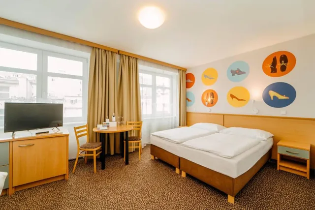غرفة قياسية بسريرين منفصلين، COLORFACTORY SPA Hotel 1/10