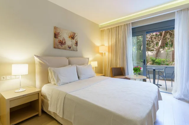 Family Suite, Two Story، Aegean Pearl 2/10