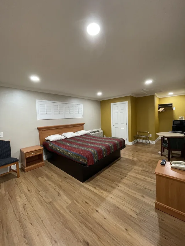 غرفة ديلوكس بسرير كوين، Ritz Inn San Francisco SFO Airport 2/6
